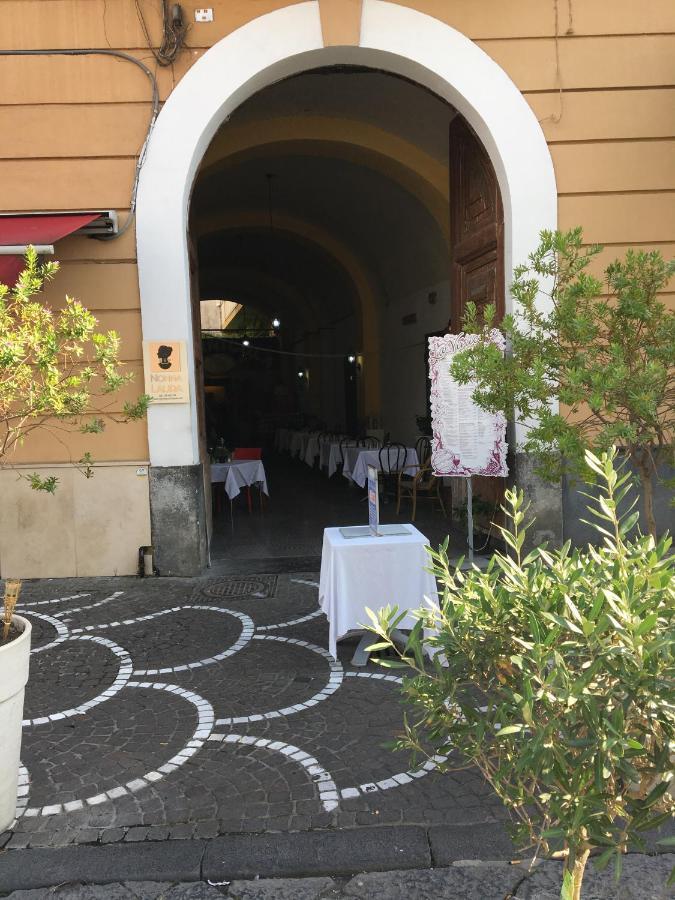 Nonna Laura Bed & Breakfast Pompei Bagian luar foto