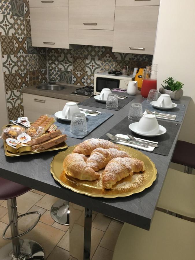 Nonna Laura Bed & Breakfast Pompei Bagian luar foto