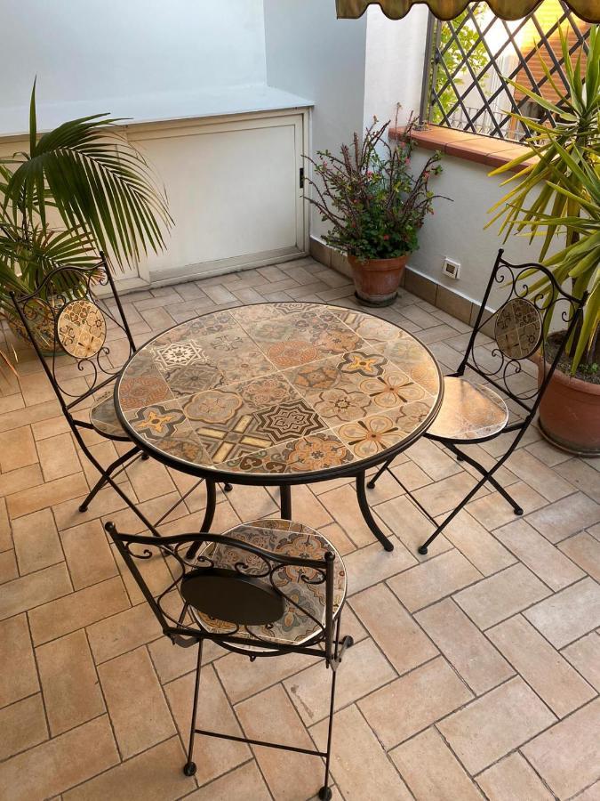 Nonna Laura Bed & Breakfast Pompei Bagian luar foto